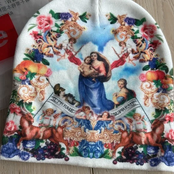 Supreme beanie - Picture 2 of 3